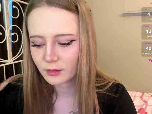 Mia_Wells webcam