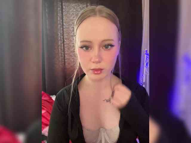 Mia_Wells webcam