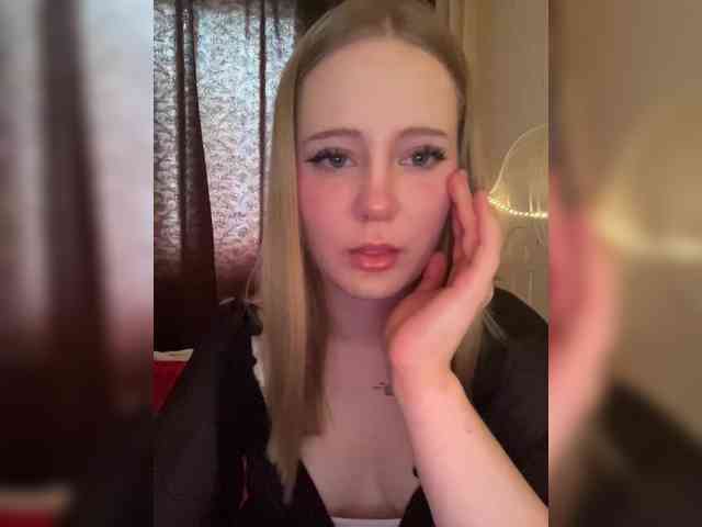 Mia_Wells webcam