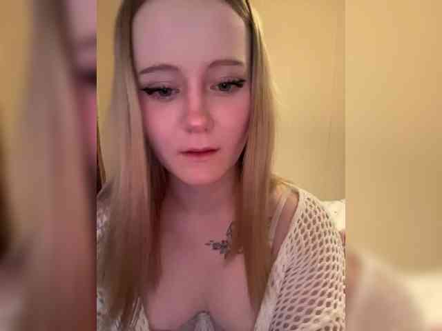 Mia_Wells webcam