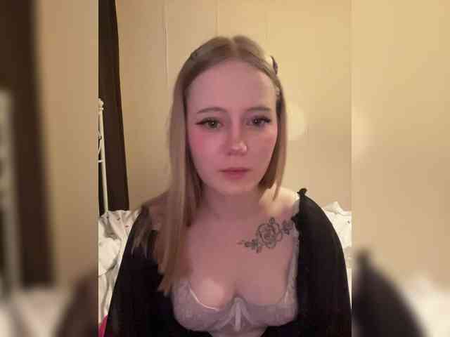 Mia_Wells webcam