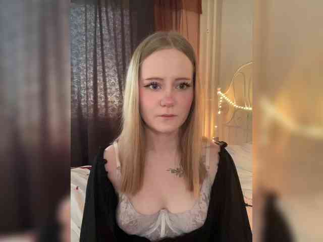 Mia_Wells webcam