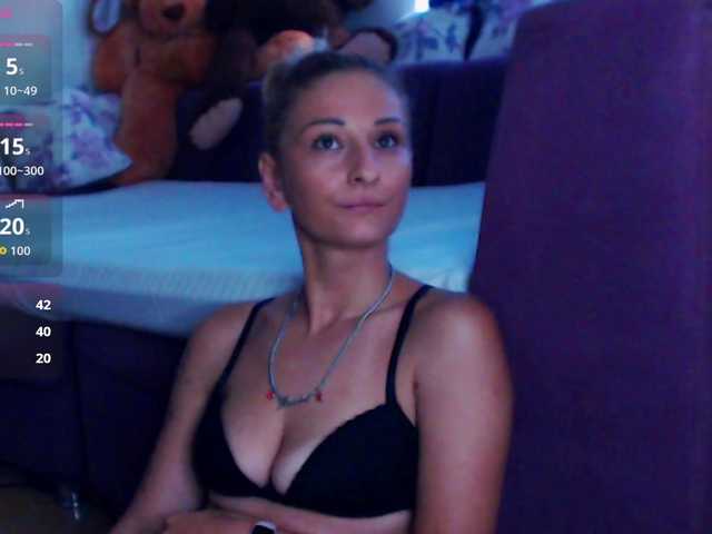 CassieSpell live cam on BongaCams