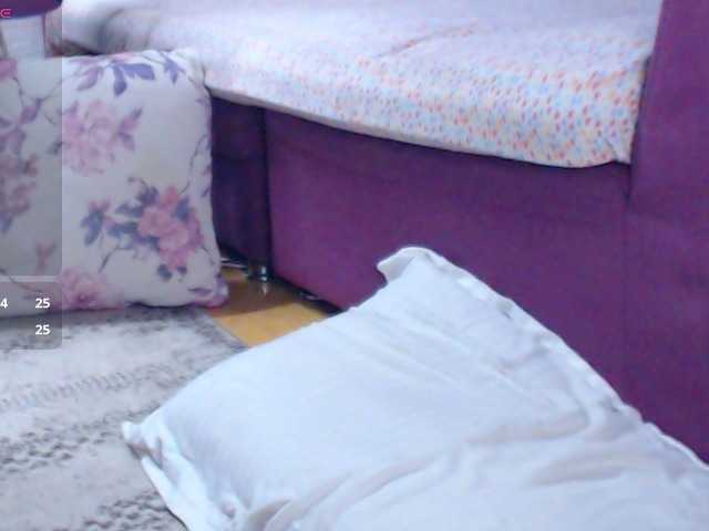 CassieSpell live cam preview