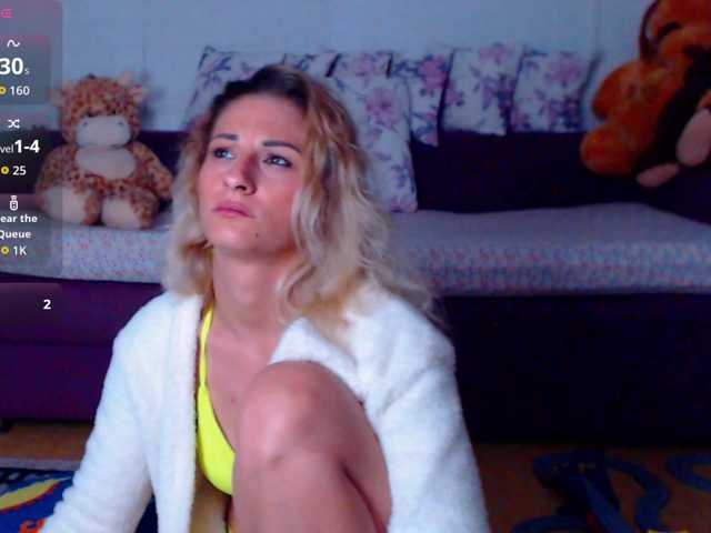 CassieSpell live cam on BongaCams