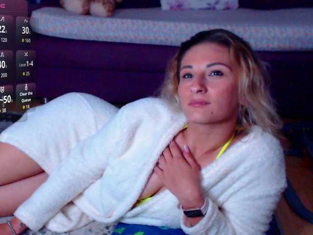 CassieSpell live cam on BongaCams