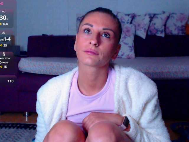 CassieSpell, 30 y/o - Live Cam on BongaCams