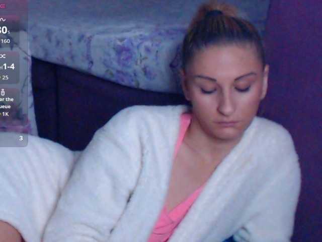 CassieSpell live cam preview