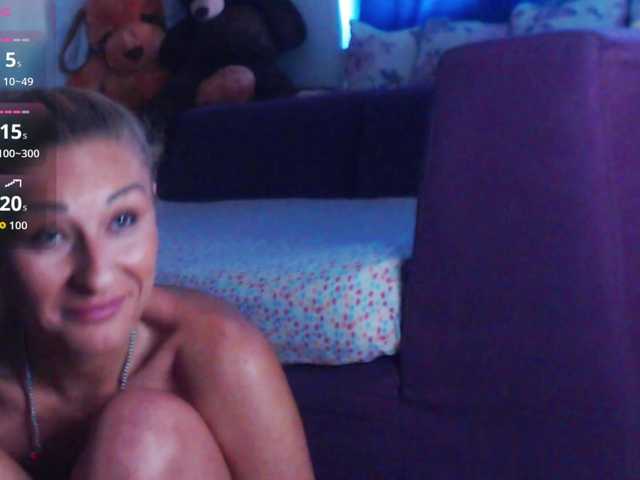 CassieSpell live cam on BongaCams
