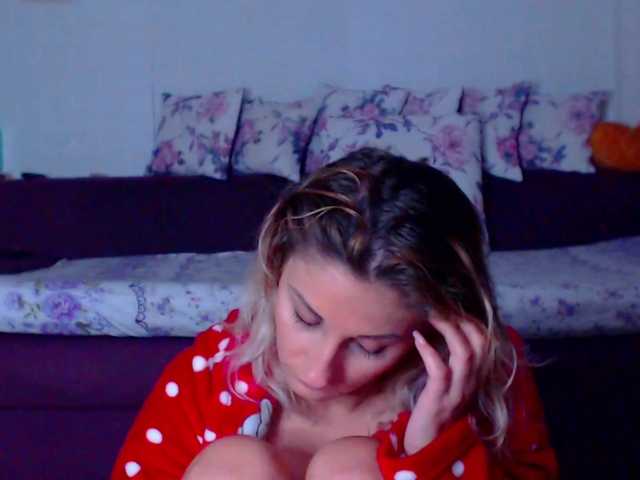 CassieSpell's BongaCams show and profile