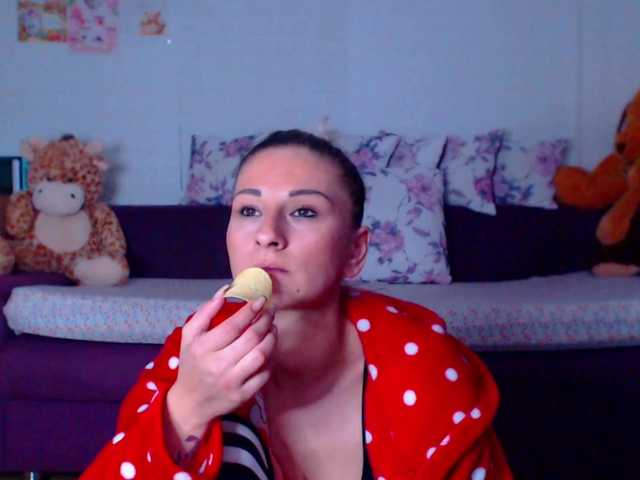 CassieSpell's BongaCams show and profile