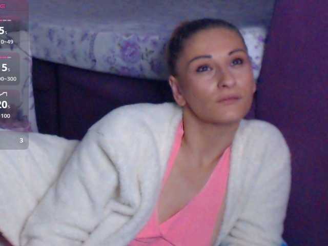 CassieSpell live cam on BongaCams