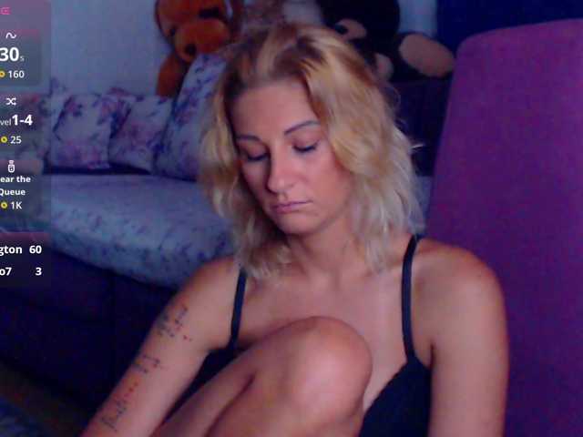 CassieSpell live cam on BongaCams