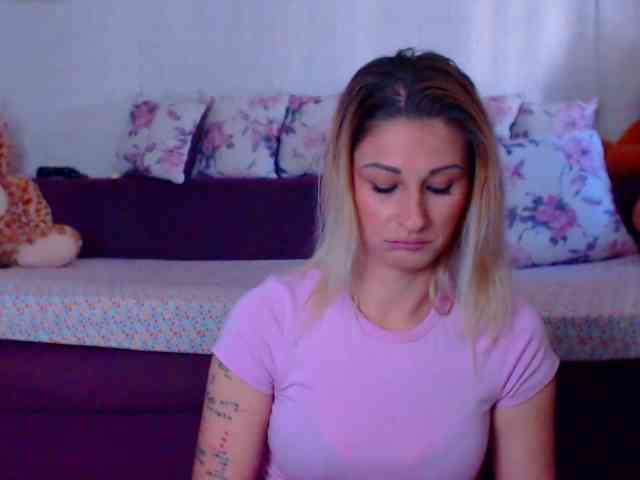 CassieSpell webcam