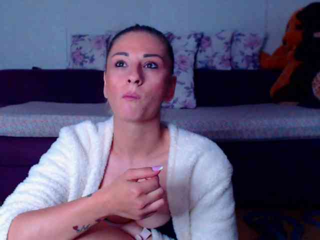 CassieSpell webcam