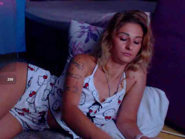CassieSpell webcam
