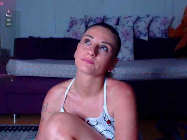 CassieSpell Live Webcam on BongaCams