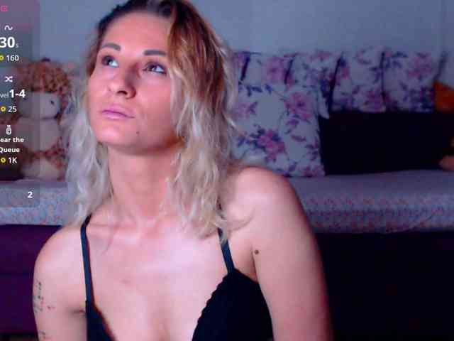 CassieSpell webcam