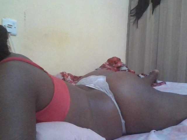 Queen-terry's BongaCams show and profile