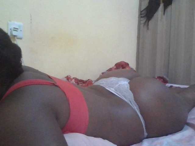 Queen-terry's BongaCams show and profile