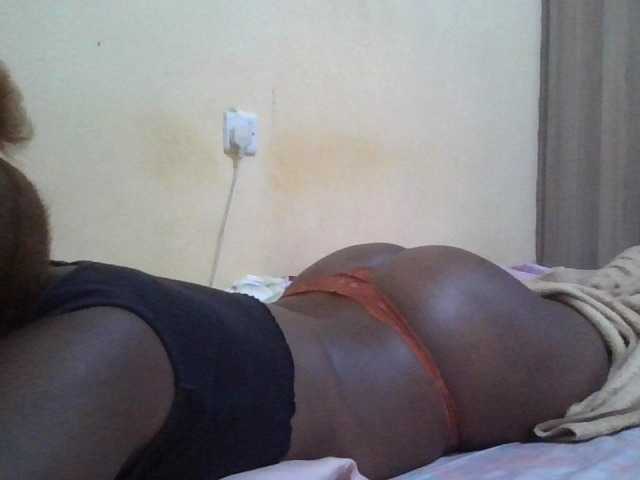 Queen-terry live cam on BongaCams