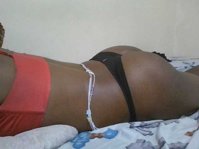 Queen-terry, en vivo ahora en BongaCams
