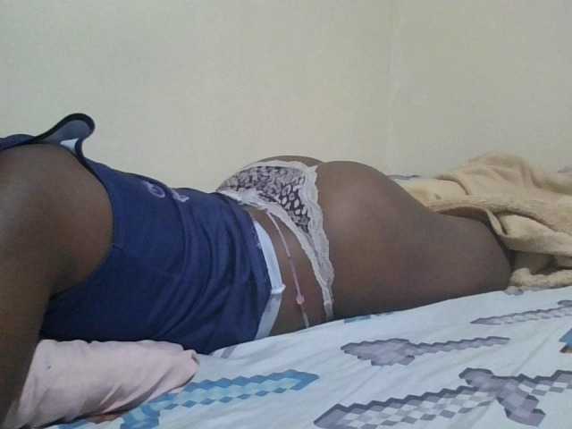 Queen-terry live cam on BongaCams