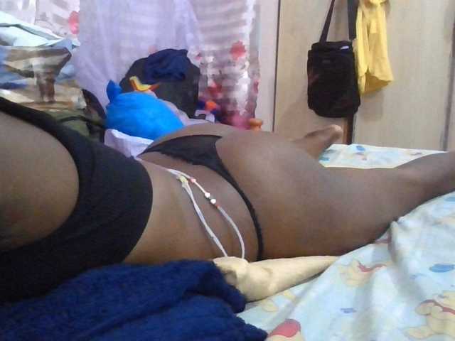 Queen-terry live cam on BongaCams