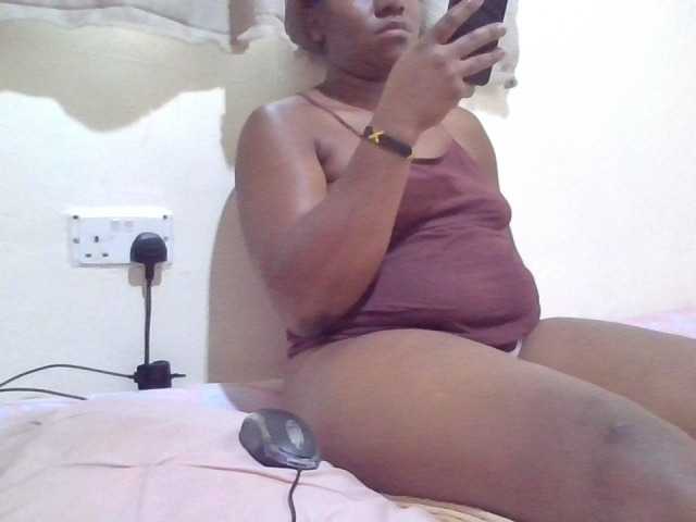 Queen-terry live cam on UnifiedCams