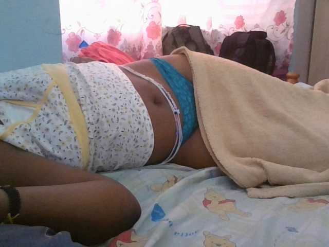 Queen-terry live cam on BongaCams