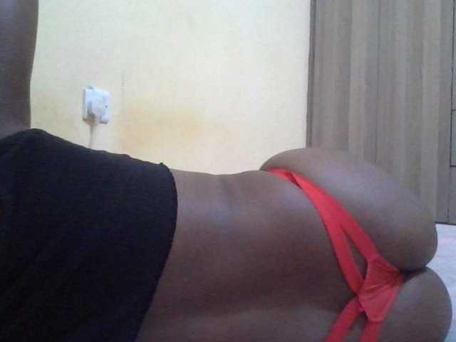 Queen-terry live cam on BongaCams