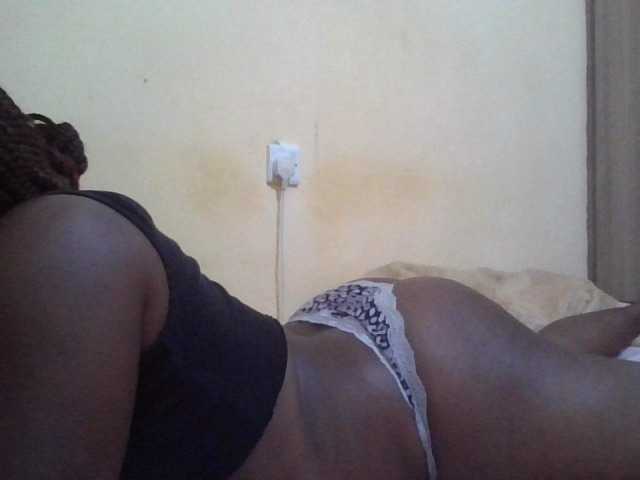 Queen-terry live cam on BongaCams