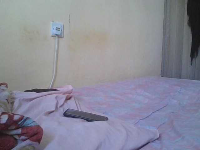 Queen-terry's BongaCams show and profile