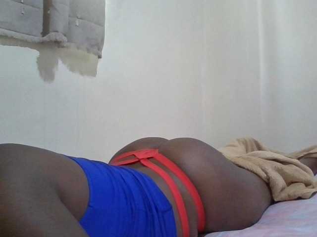 Queen-terry live cam on BongaCams