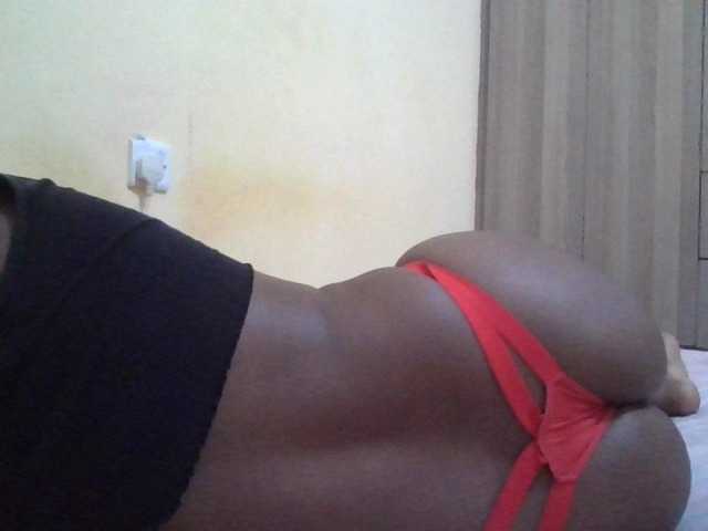 Queen-terry live cam on BongaCams