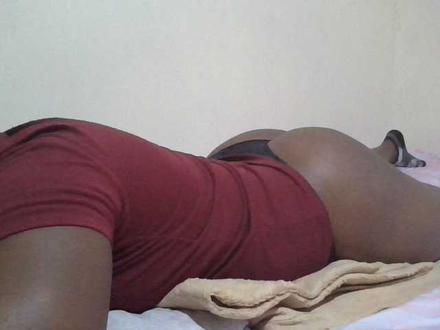Queen-terry live cam on BongaCams