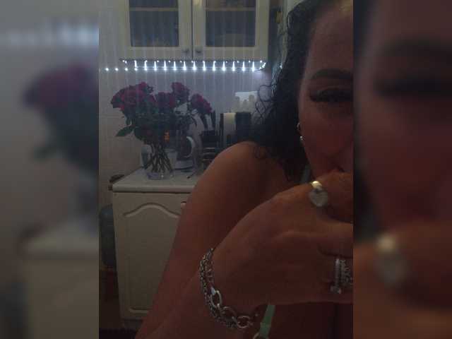 Lana1973 live cam on BongaCams