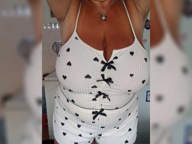 Lana1973 live cam on BongaCams