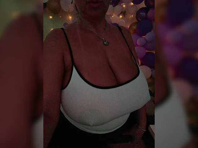 Lana1973 live cam on BongaCams