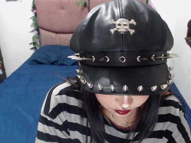 darkelectrodj live webcam show