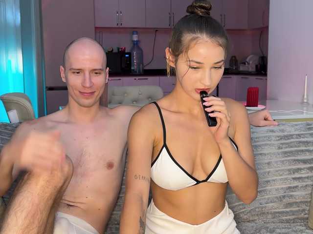 XXXDreamTeam live cam on BongaCams