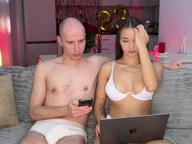 XXXDreamTeam Live Webcam on BongaCams