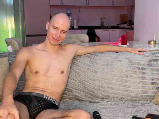 Model: XXXDreamTeam