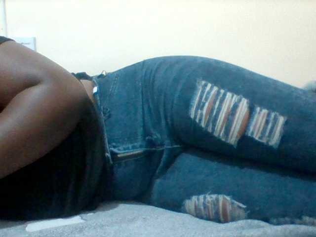 Africanaa live cam on BongaCams
