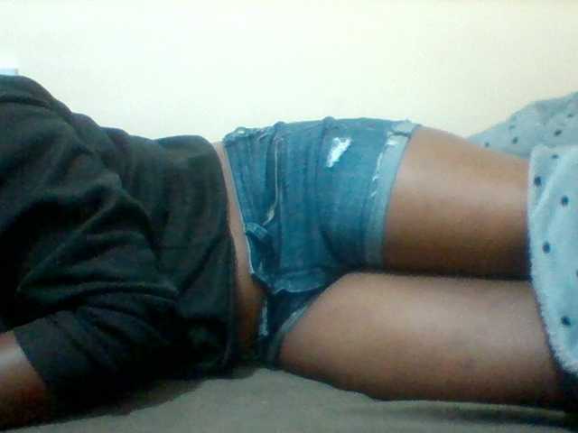 Africanaa live cam on BongaCams