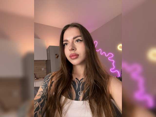 -Aperol- live cam on BongaCams