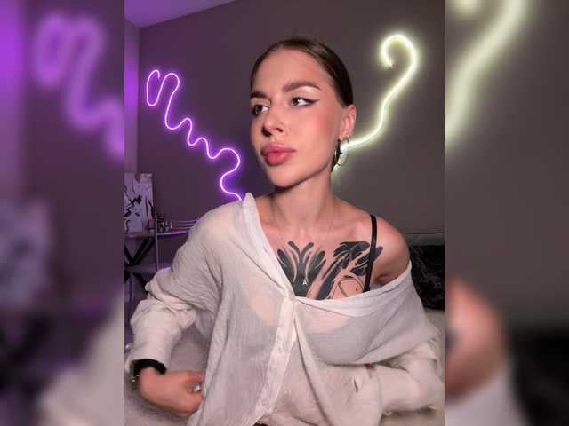 Kris- live webcam show