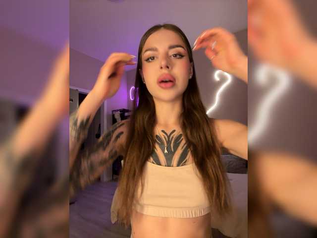 -Aperol- live cam on BongaCams