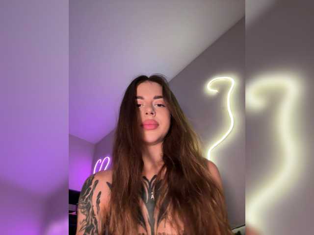 -Aperol- live cam on BongaCams