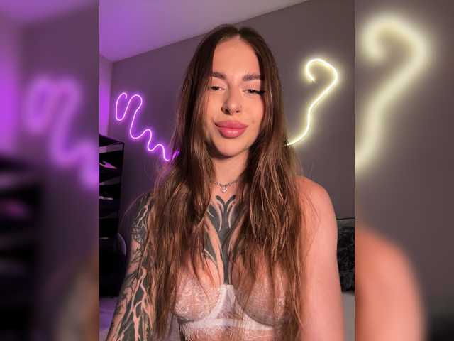 -Aperol- live cam on BongaCams